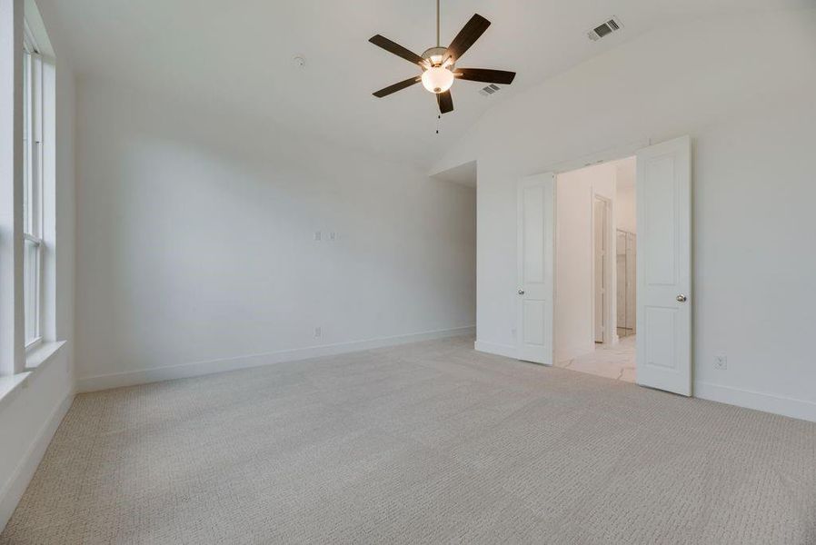 Spacious, unfurnished interior of a new home in Solterra Texas, Mesquite (Image 32).