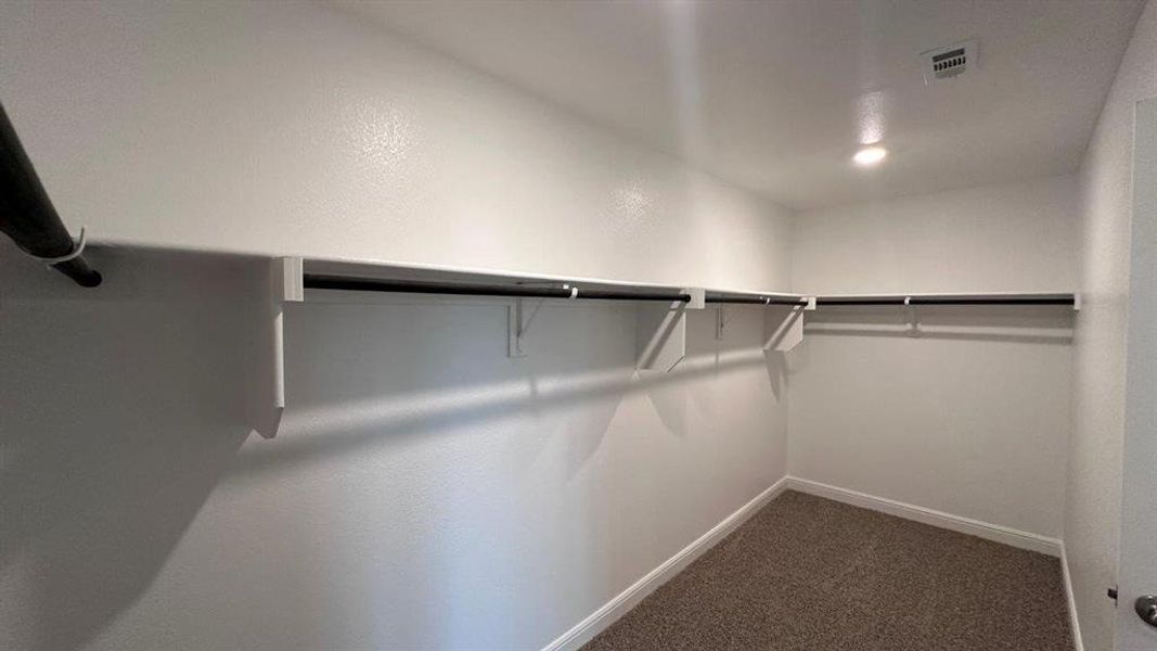 Spacious, unfurnished interior of a new home in Rock Creek West, Fort Worth (Image 12). Spacious, unfurnished interior of a new home in Rock Creek West, Fort Worth (Image 12).