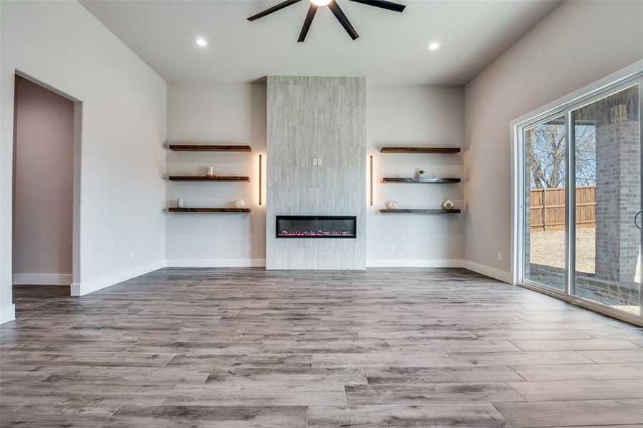 Spacious, unfurnished interior of a new home in , DeSoto (Image 13).