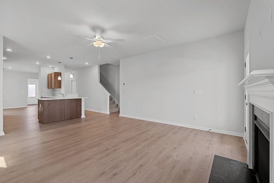 Spacious, unfurnished interior of a new home in Hanes Lake, Winston-Salem (Image 31). Spacious, unfurnished interior of a new home in Hanes Lake, Winston-Salem (Image 31).