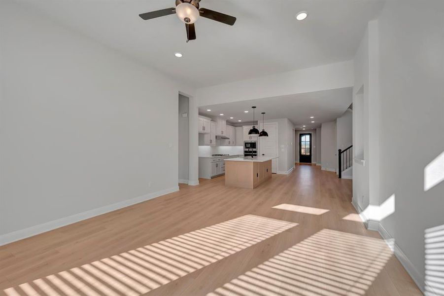 Spacious, unfurnished interior of a new home in Mantua Point Classics, Van Alstyne (Image 34).