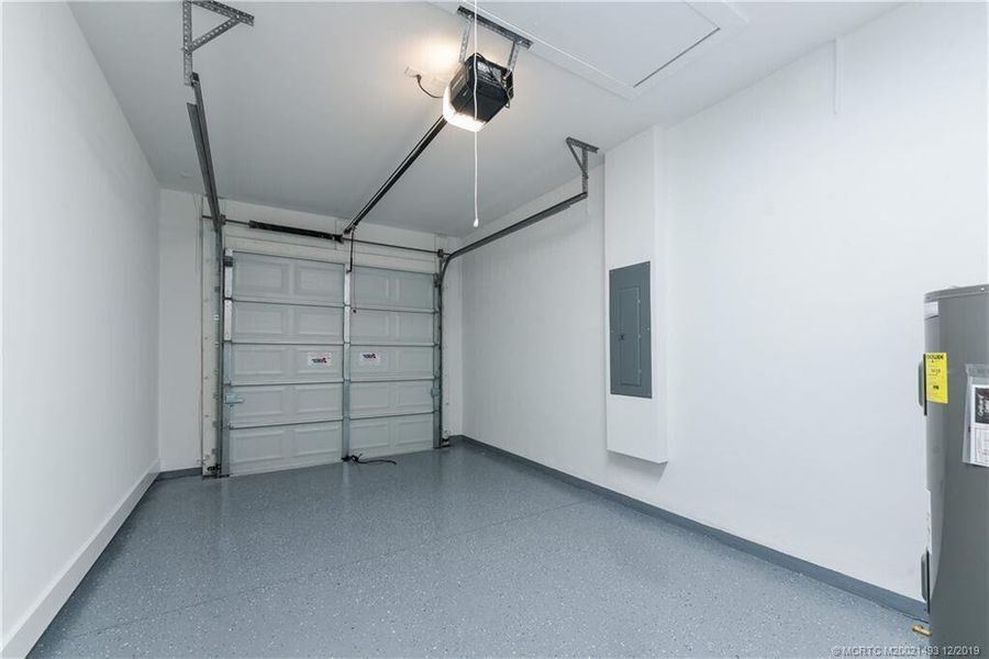 Garage Garage