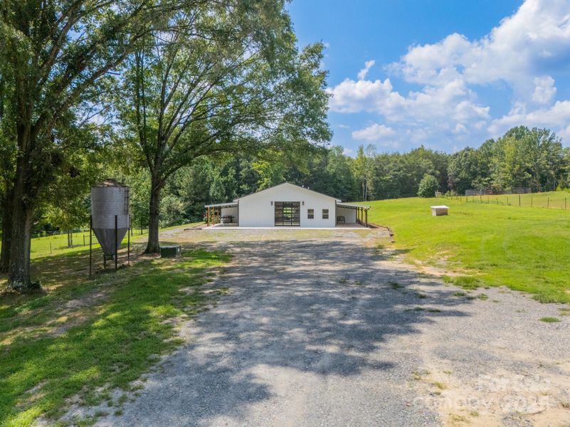 Image 43 of a home in . Image 43 of a home in .