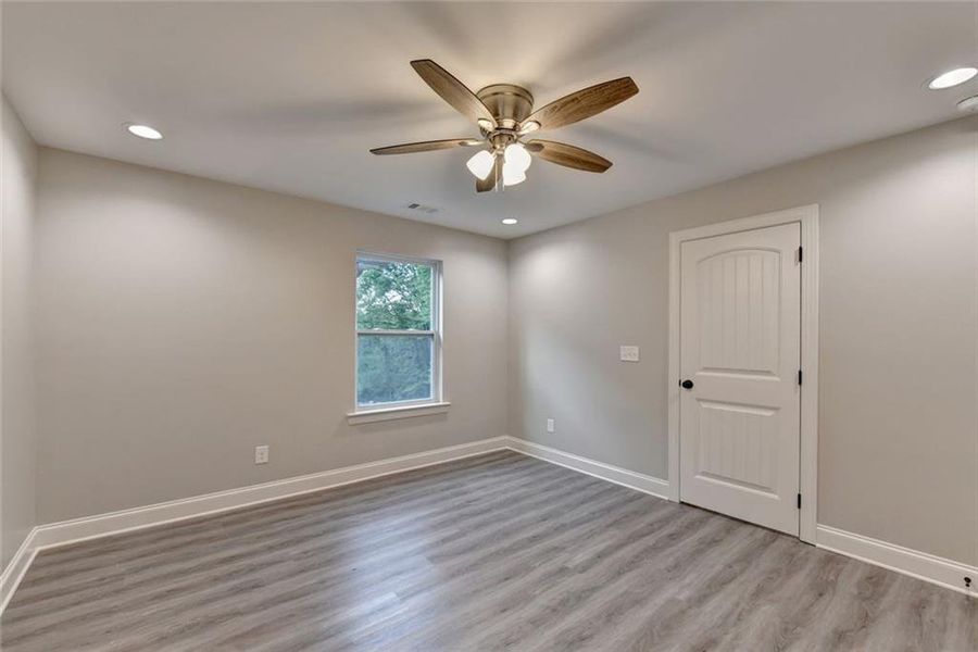 Spacious, unfurnished interior of a new home in , Lilburn (Image 59).