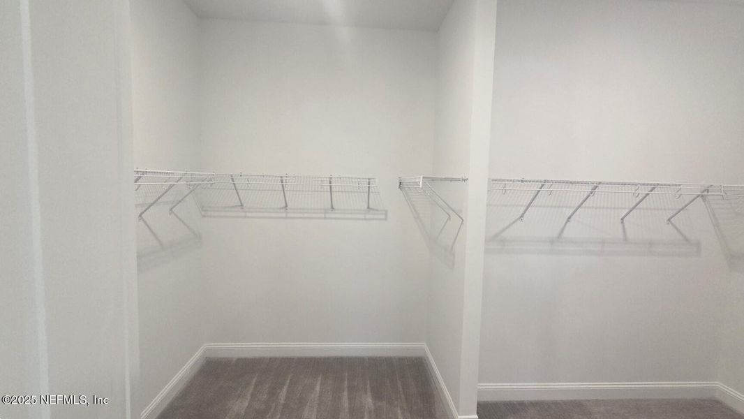 Spacious, unfurnished interior of a new home in , St. Johns (Image 19).