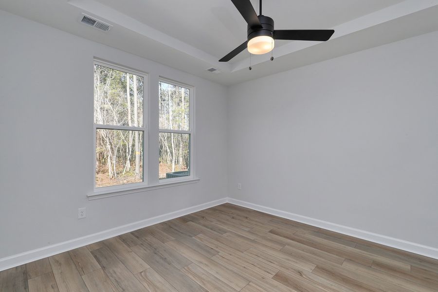 Spacious, unfurnished interior of a new home in Bally Castle, Murrells Inlet (Image 17).
