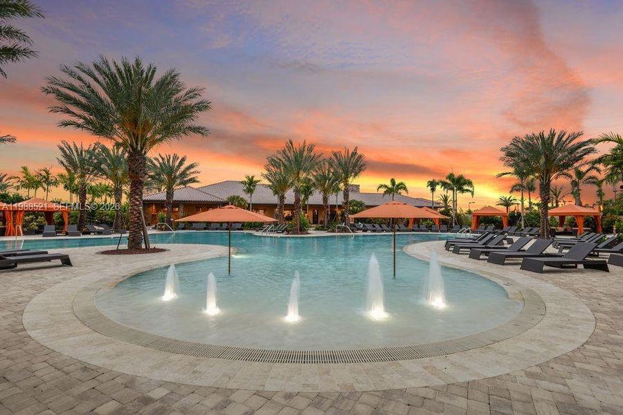 Esplanade at Starling Community Amenities Esplanade at Starling Community Amenities