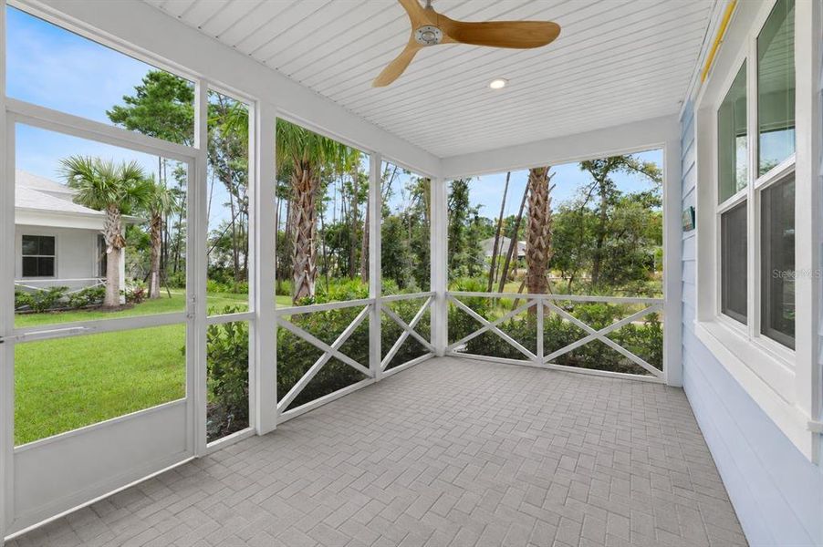 Exterior details and patio area of a home in , Daytona Beach (Image 26).