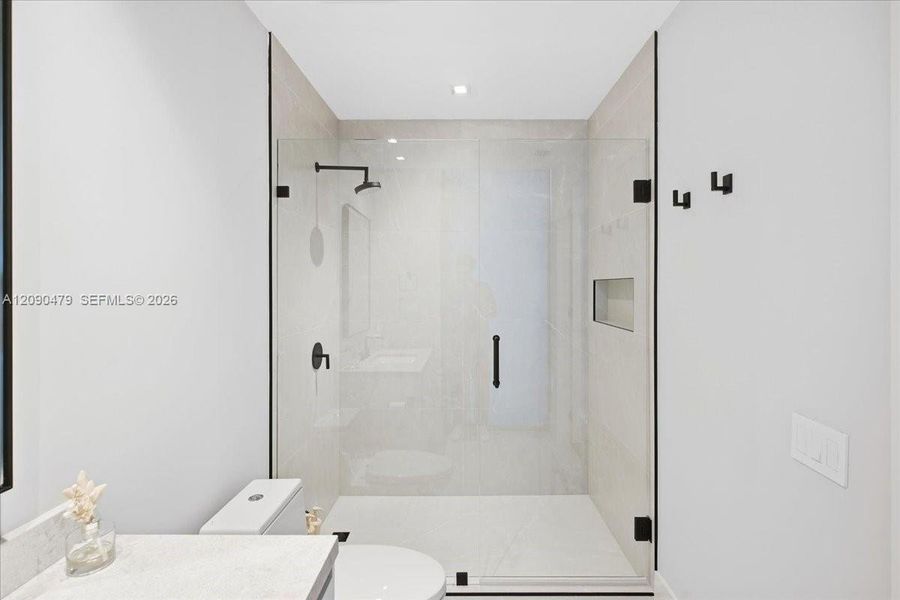 Furnished interior view inside a new home in , Fort Lauderdale (Image 7).