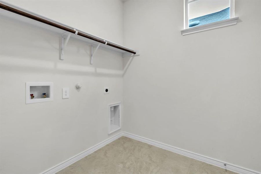 Spacious, unfurnished interior of a new home in The Landing at Hidden Lakes, McKinney (Image 26).