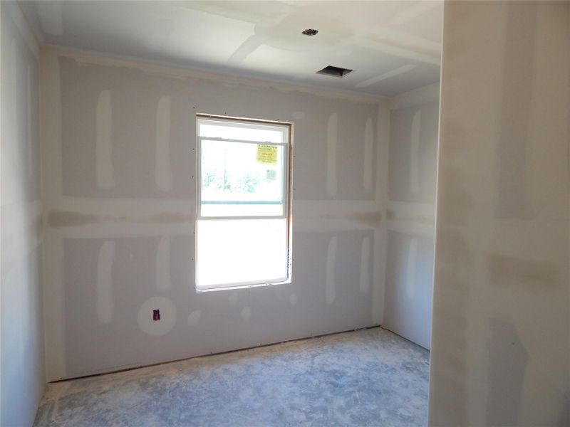 Secondary bedroom Secondary bedroom