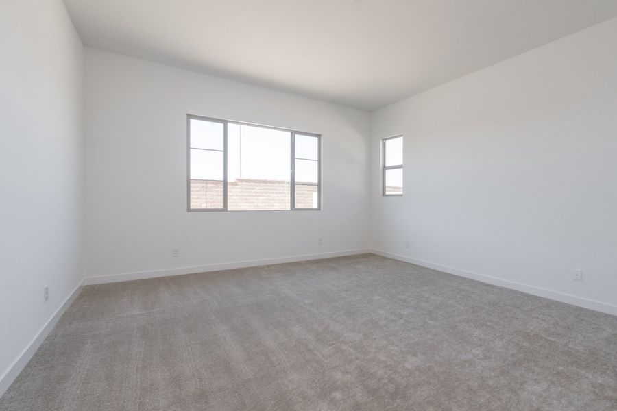 Spacious, unfurnished interior of a new home in Waterston Central, Gilbert (Image 15).