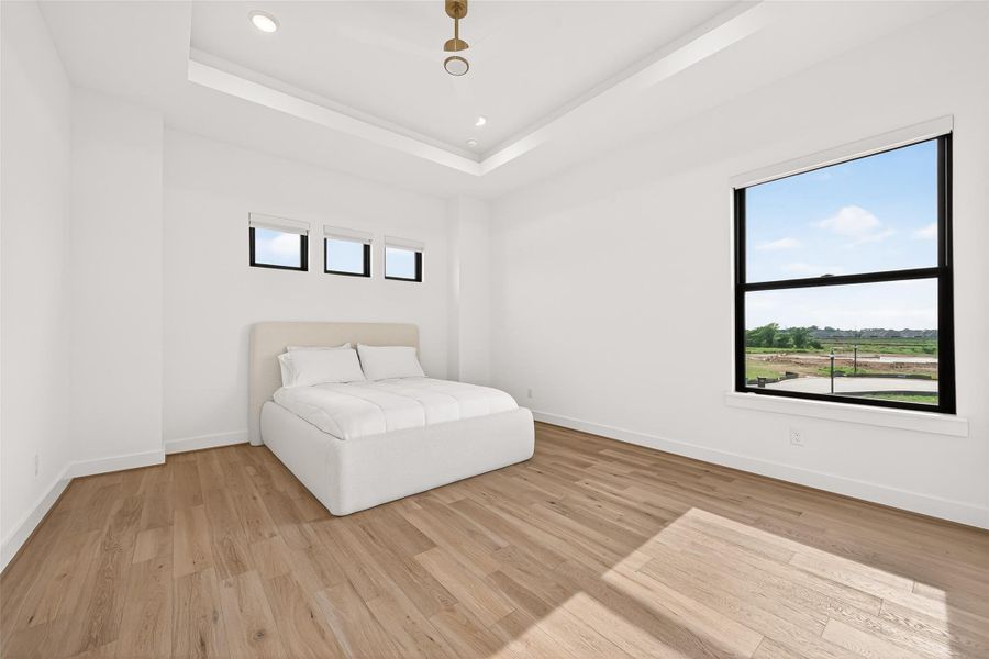 Upstairs Bedroom with private ensuite