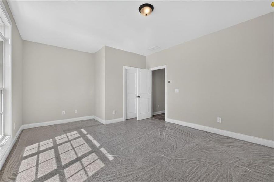 Spacious, unfurnished interior of a new home in , Flowery Branch (Image 56).