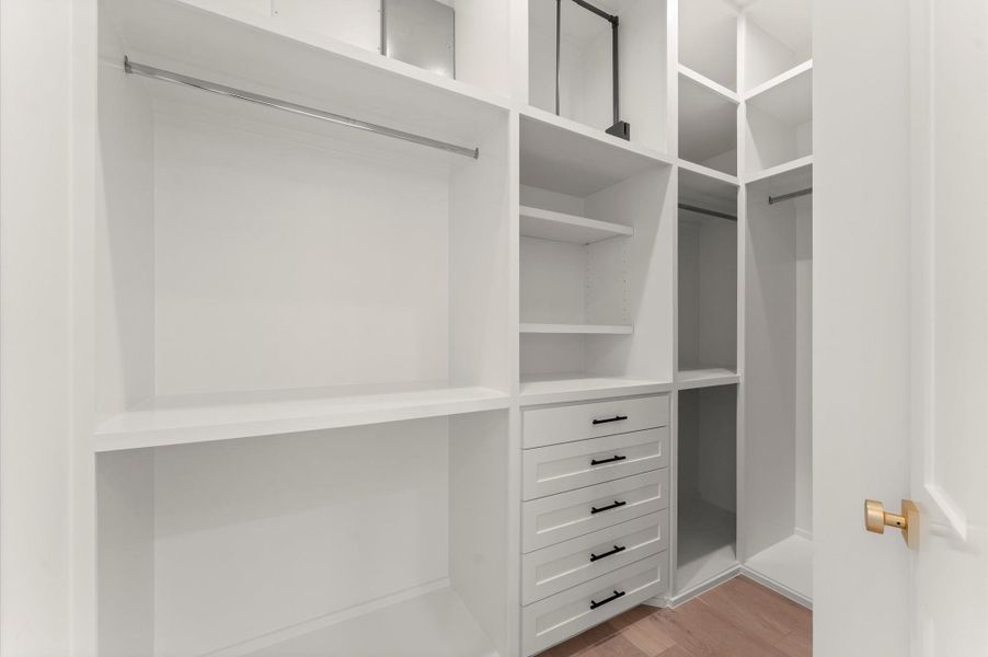 Image 16 of a home in .