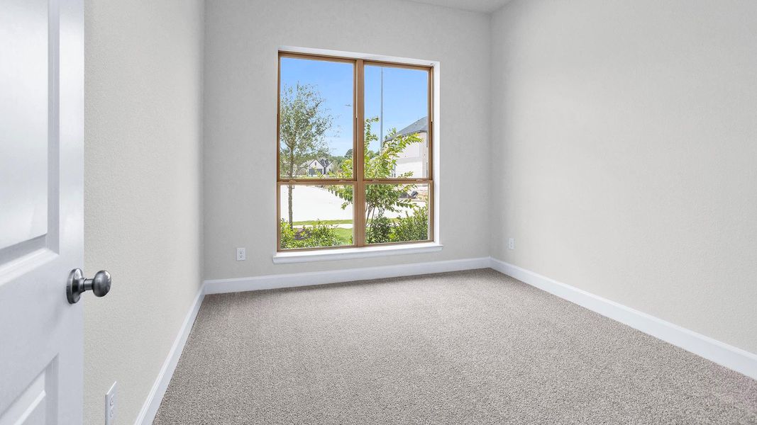 Spacious, unfurnished interior of a new home in Everly, Hockley (Image 10).