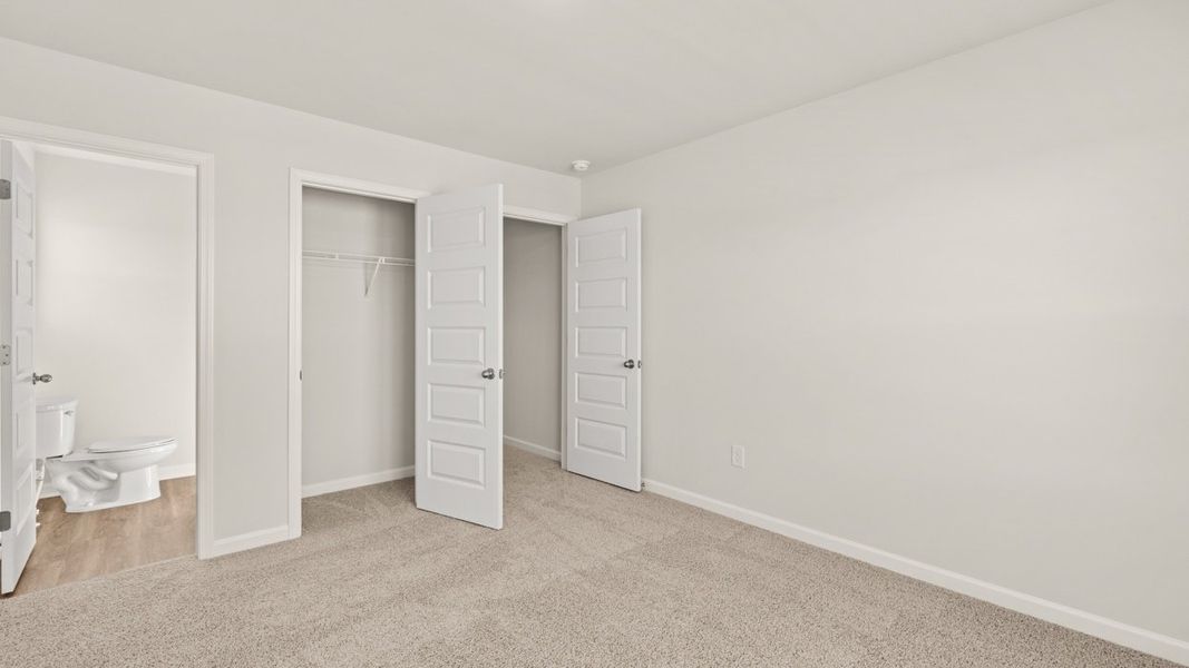 Spacious, unfurnished interior of a new home in Locust Grove Station - Cedar Ridge, Locust Grove (Image 27).