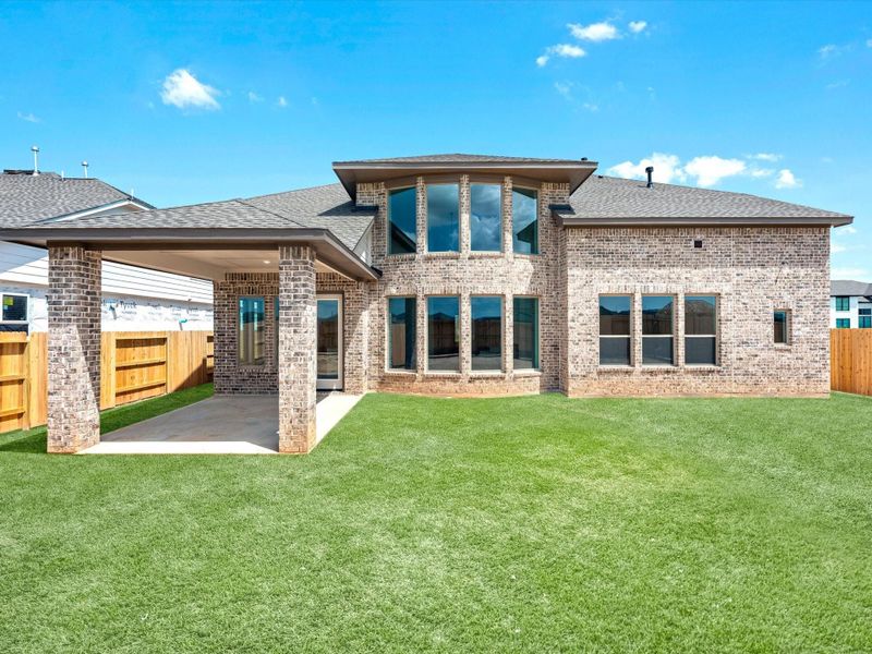 Exterior details and patio area of a home in Lago Mar - 60', Texas City (Image 2). Exterior details and patio area of a home in Lago Mar - 60', Texas City (Image 2).