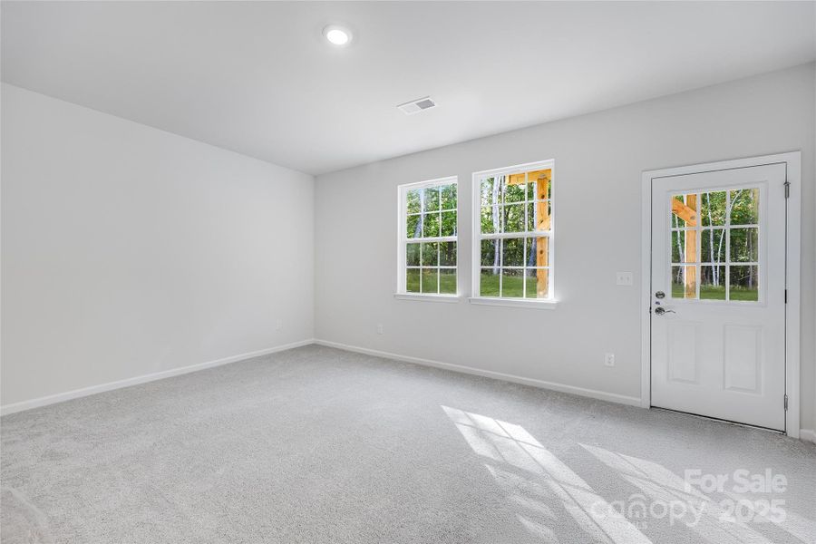 Spacious, unfurnished interior of a new home in Village of Waxhaw, Waxhaw (Image 18).