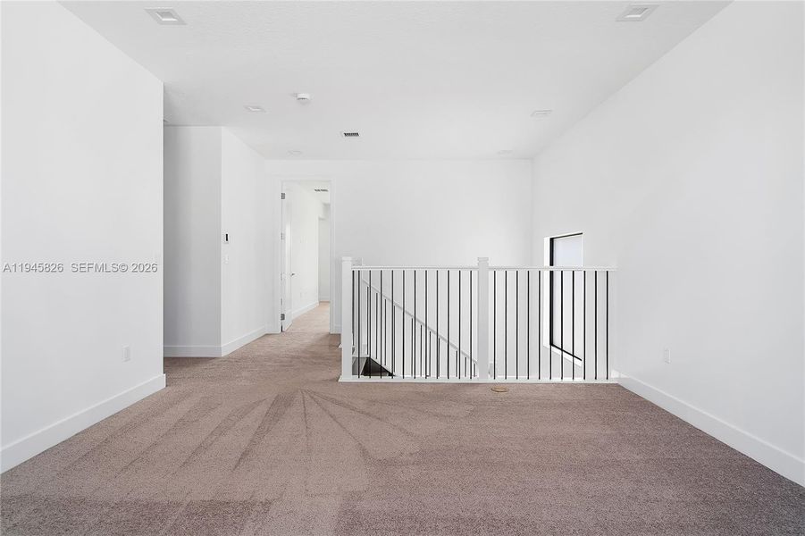 Spacious, unfurnished interior of a new home in , Boca Raton (Image 27).