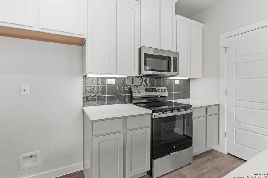 Furnished interior view inside a new home in Highland Ridge, New Braunfels (Image 3). Furnished interior view inside a new home in Highland Ridge, New Braunfels (Image 3).