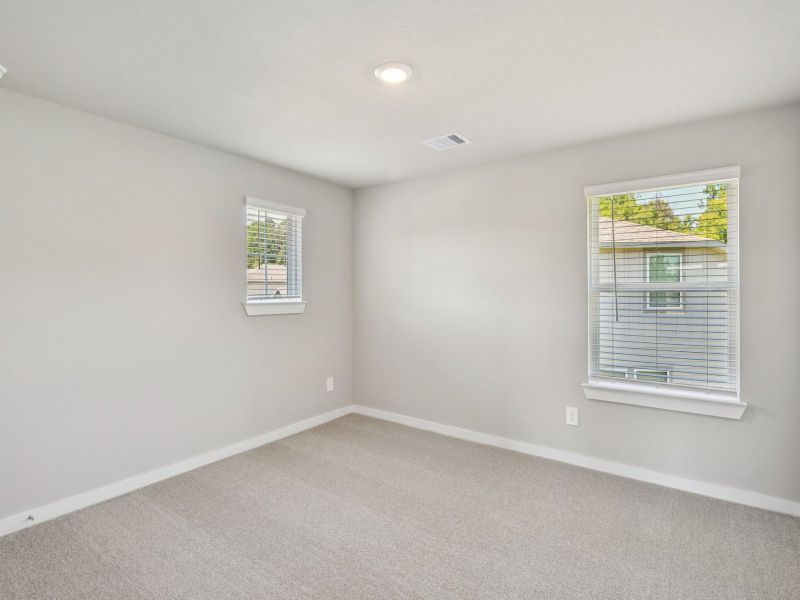 Spacious, unfurnished interior of a new home in Sundance Cove - Traditional Series, Crosby (Image 15).