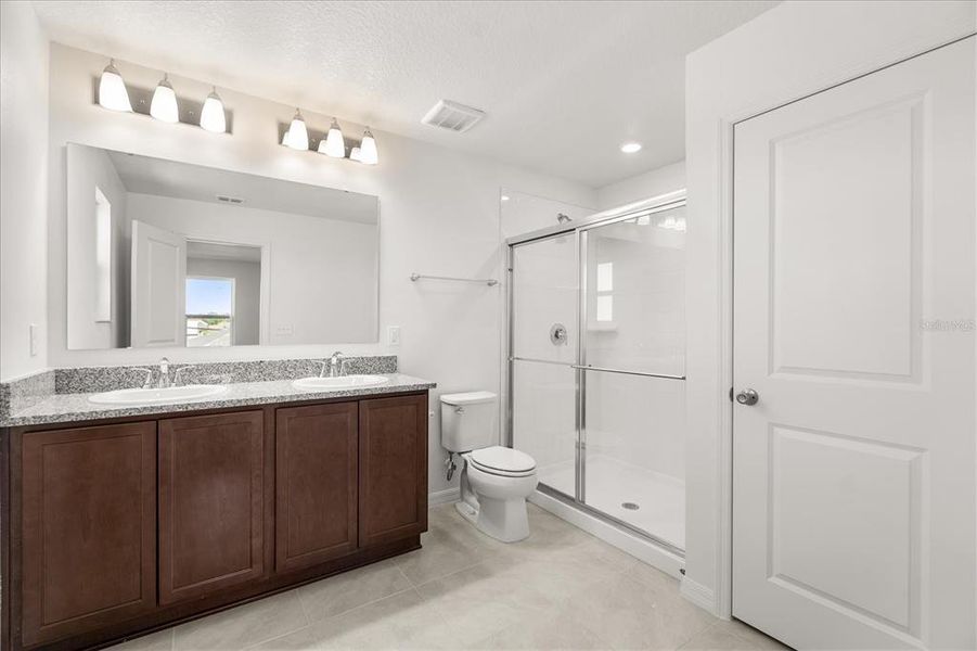 Furnished interior view inside a new home in Robins Run, Lake Wales (Image 11). Furnished interior view inside a new home in Robins Run, Lake Wales (Image 11).