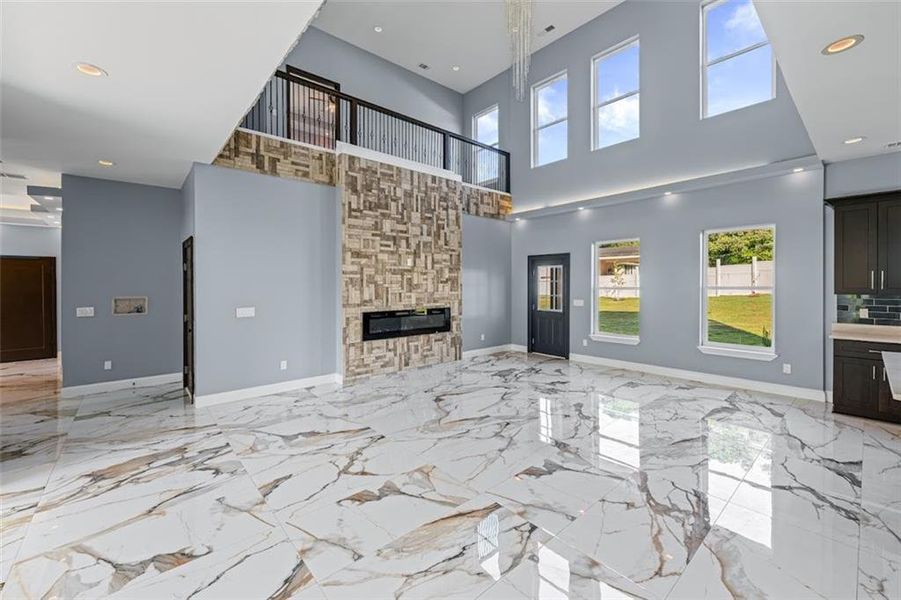 Spacious, unfurnished interior of a new home in , Grayson (Image 39).