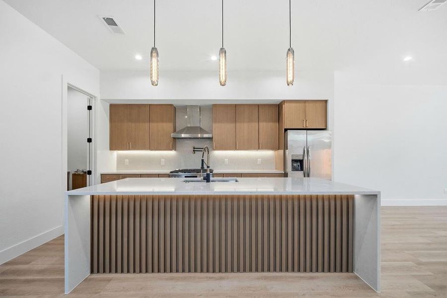 Furnished interior view inside a new home in , Dallas (Image 16).