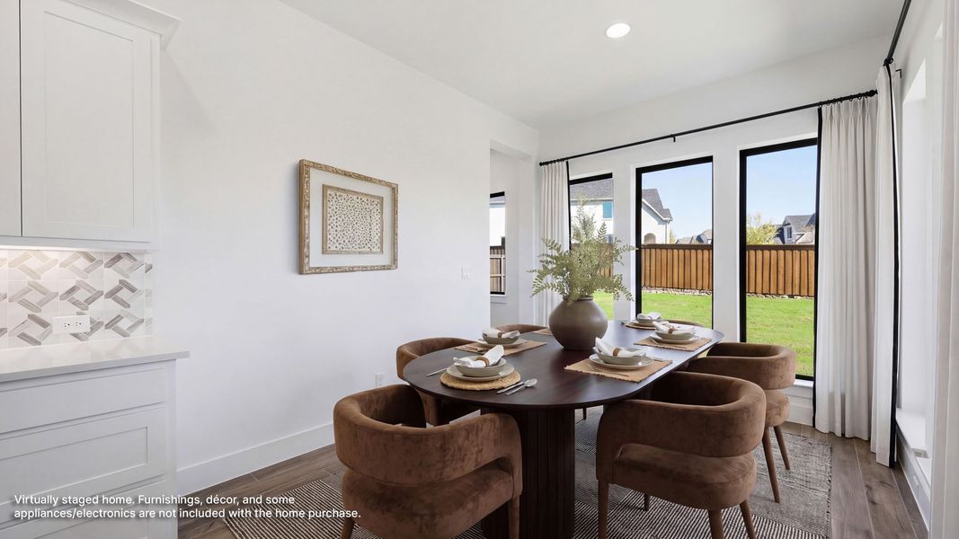 Furnished interior view inside a new home in Hillstead, Lavon (Image 8).