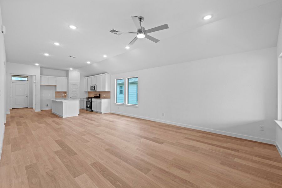 Spacious, unfurnished interior of a new home in Prairie Winds, Hutto (Image 18). Spacious, unfurnished interior of a new home in Prairie Winds, Hutto (Image 18).
