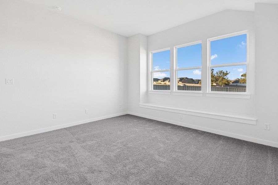 Spacious, unfurnished interior of a new home in The Colony, Bastrop (Image 22).