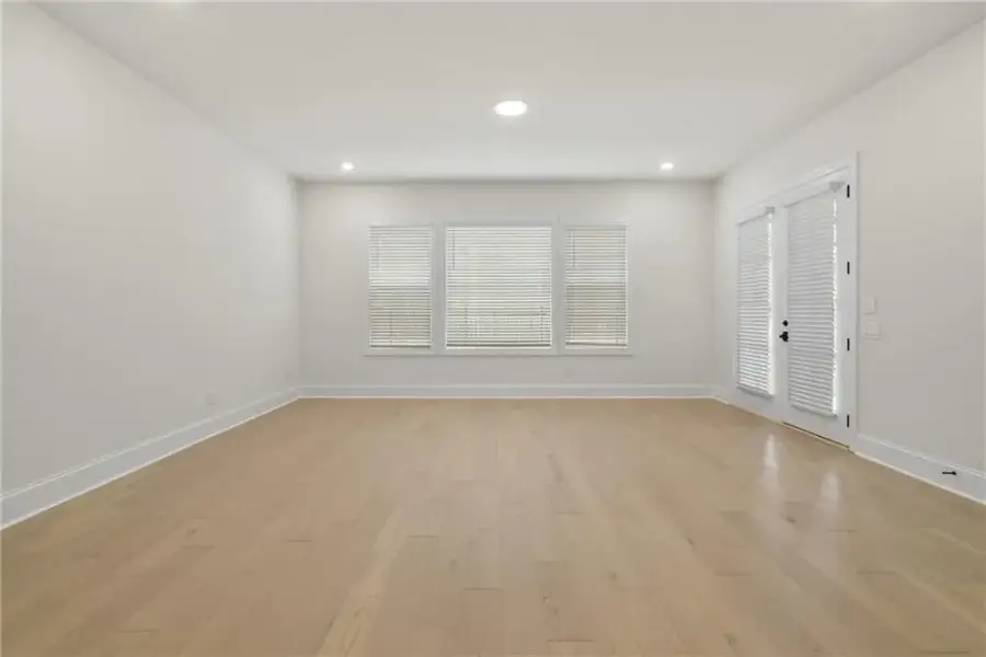 Spacious, unfurnished interior of a new home in Waterside Single Family, Peachtree Corners (Image 24). Spacious, unfurnished interior of a new home in Waterside Single Family, Peachtree Corners (Image 24).
