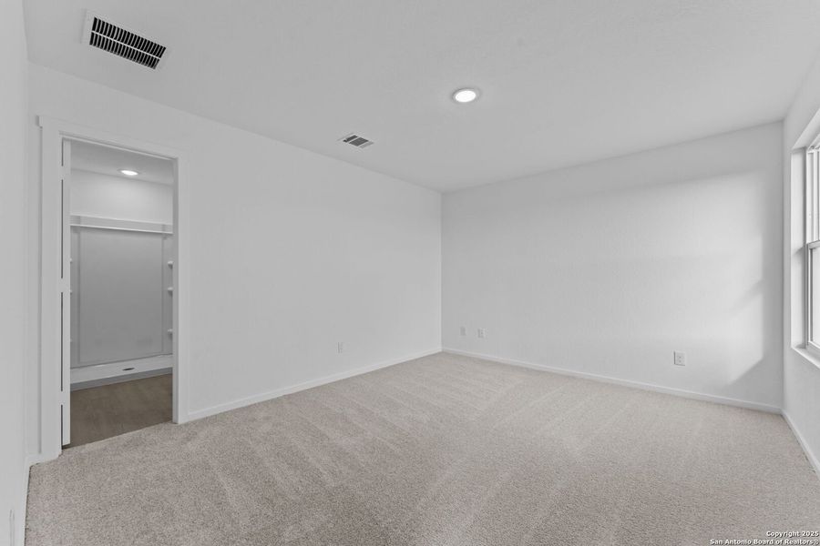 Spacious, unfurnished interior of a new home in , New Braunfels (Image 23). Spacious, unfurnished interior of a new home in , New Braunfels (Image 23).