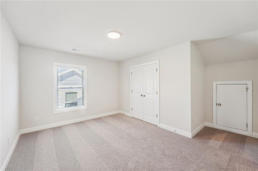 Spacious, unfurnished interior of a new home in Palisades Single Family, Cumming (Image 48).