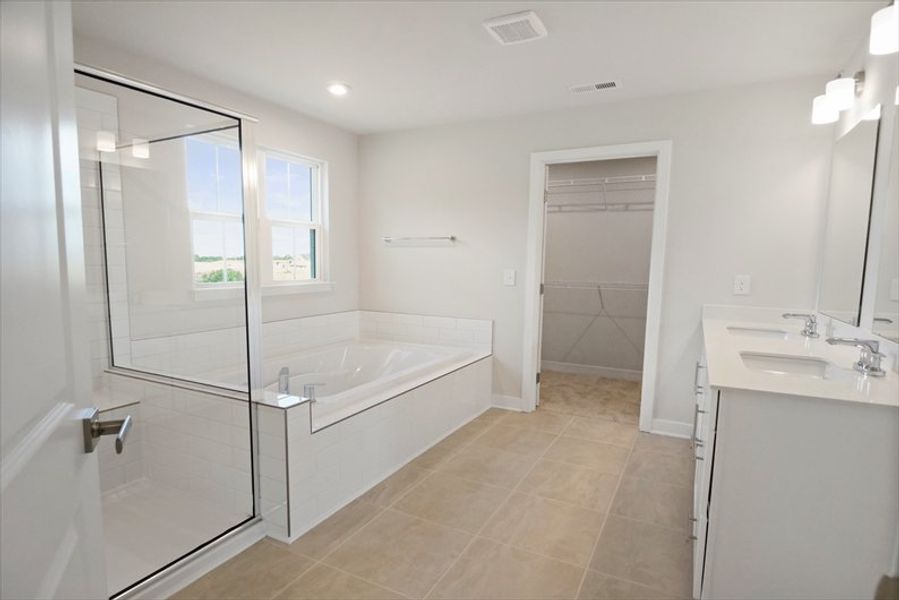 Furnished interior view inside a new home in Stillwood Farms, Easley (Image 8).