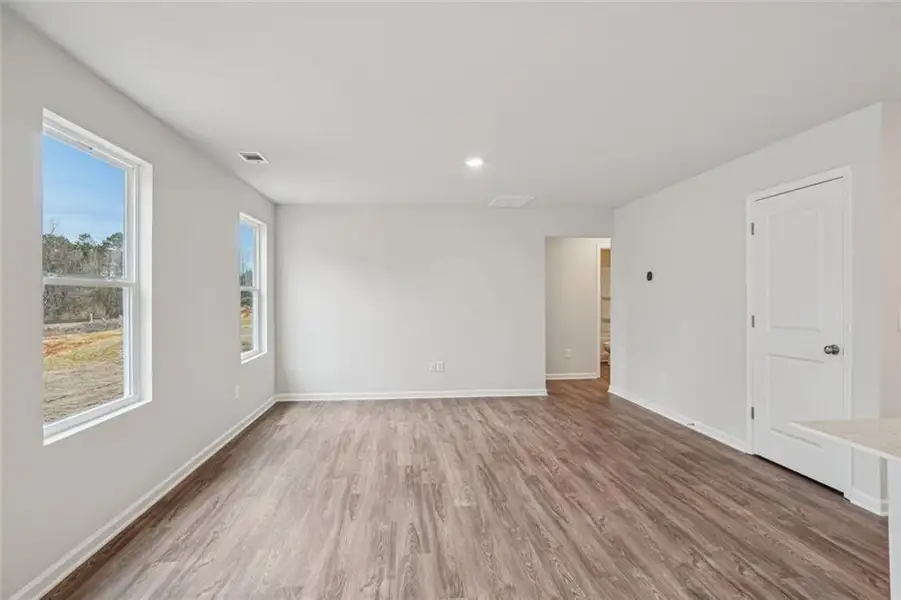 Spacious, unfurnished interior of a new home in Liberty Pointe, Villa Rica (Image 23).