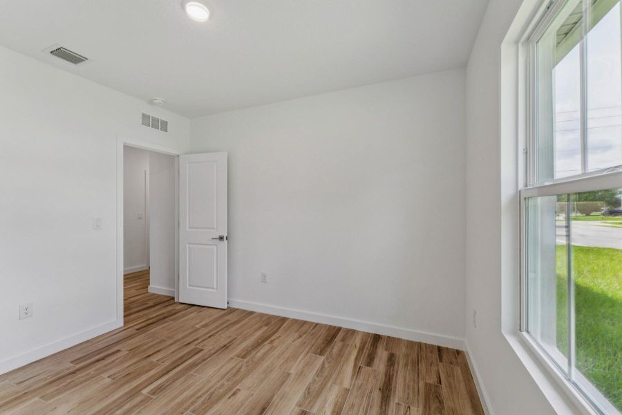 Spacious, unfurnished interior of a new home in , Port St. Lucie (Image 22). Spacious, unfurnished interior of a new home in , Port St. Lucie (Image 22).