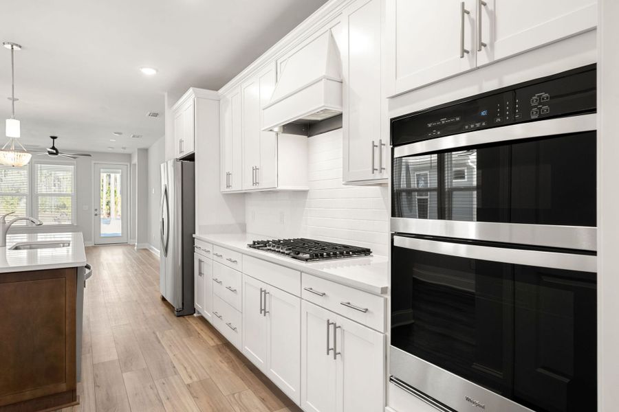 Furnished interior view inside a new home in Del Webb Savannah at Heartwood, Richmond Hill (Image 10). Furnished interior view inside a new home in Del Webb Savannah at Heartwood, Richmond Hill (Image 10).