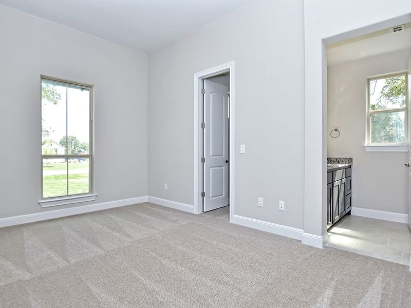 Representative unfurnished interior of a home built from the San Simeon I by Giddens Homes in Clearwater Ranch, Liberty Hill (Image 429).