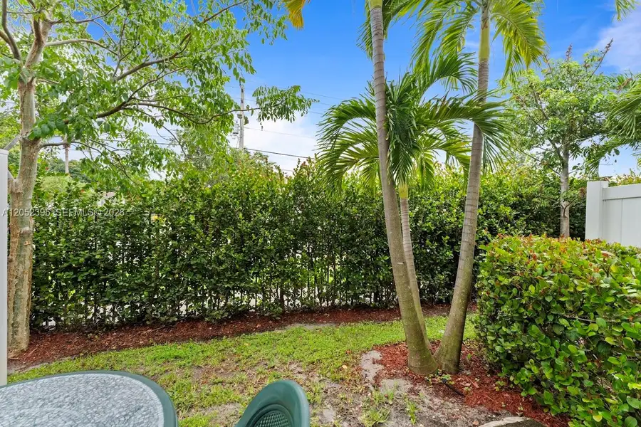 Natural landscape and outdoor views near in Pompano Beach (Image 27). Natural landscape and outdoor views near in Pompano Beach (Image 27).