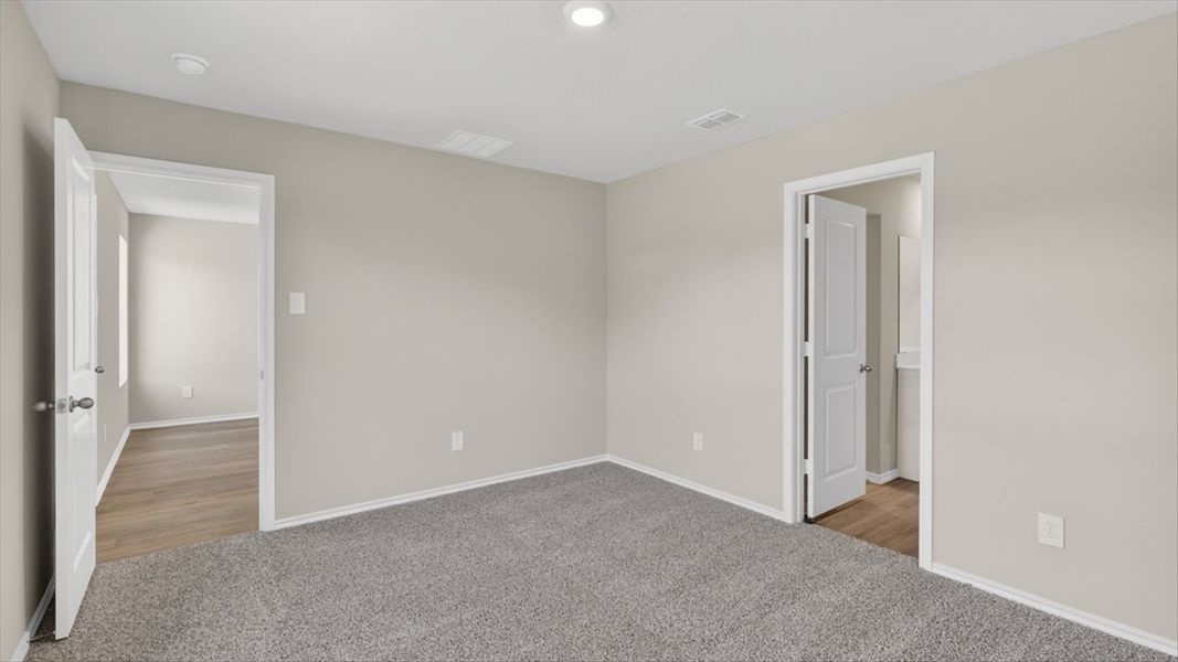 Spacious, unfurnished interior of a new home in Hickory Grove, Krum (Image 12). Spacious, unfurnished interior of a new home in Hickory Grove, Krum (Image 12).