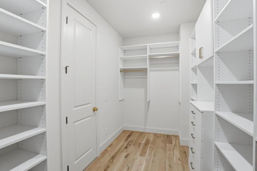 Spacious, unfurnished interior of a new home in , Marietta (Image 44). Spacious, unfurnished interior of a new home in , Marietta (Image 44).