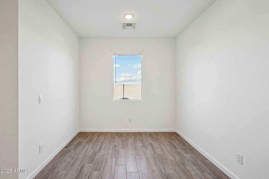 23-web-or-mls-W Moeller Rd-S2111-023