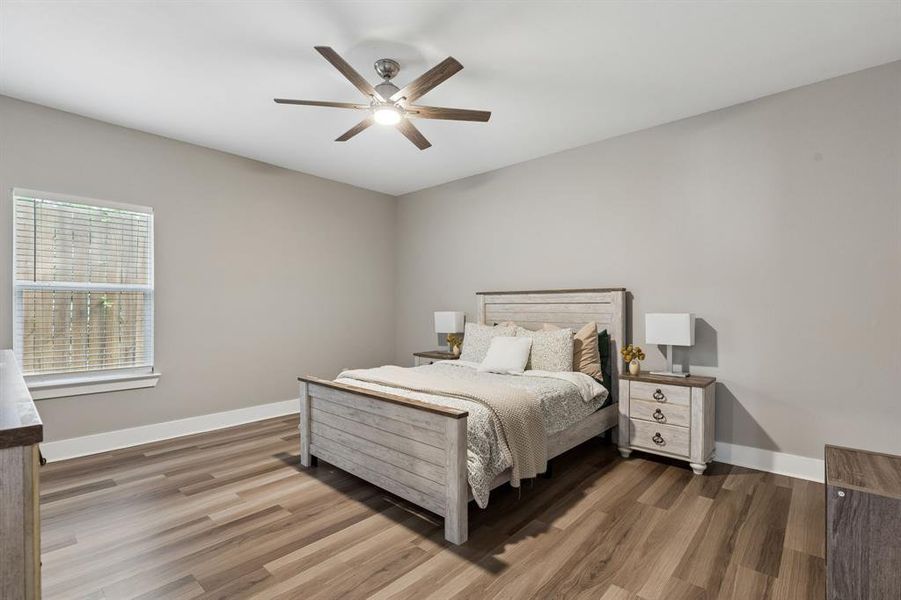Furnished interior view inside a new home in , Dallas (Image 20).
