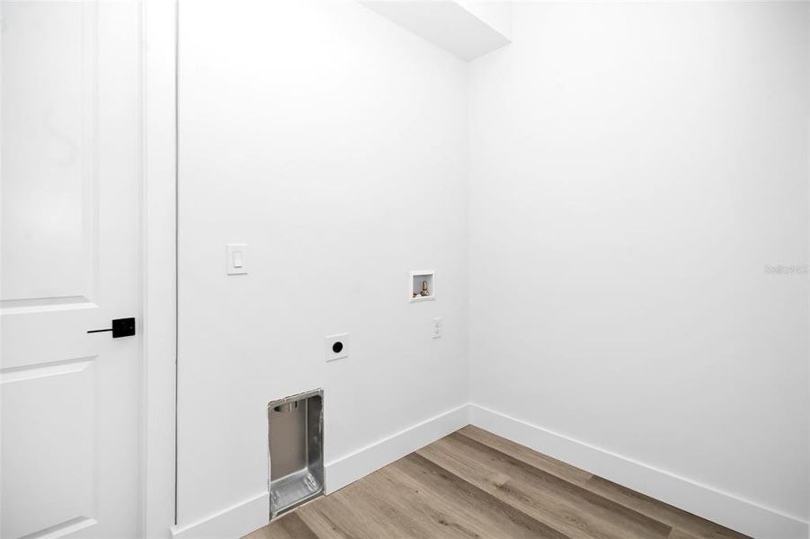 Spacious, unfurnished interior of a new home in , Dunnellon (Image 19). Spacious, unfurnished interior of a new home in , Dunnellon (Image 19).