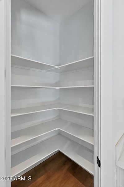 lot_8_timber_sky_sirius_2013_kitchen_pan