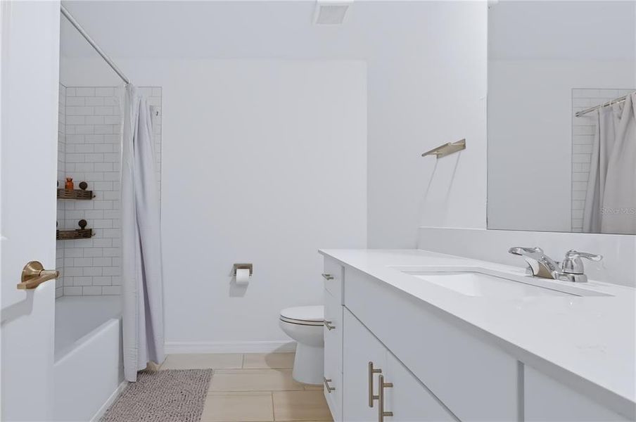 Furnished interior view inside a new home in , Wimauma (Image 25).