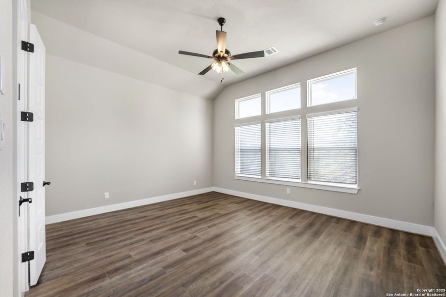 Spacious, unfurnished interior of a new home in Arbors at Fair Oaks, Fair Oaks Ranch (Image 21). Spacious, unfurnished interior of a new home in Arbors at Fair Oaks, Fair Oaks Ranch (Image 21).