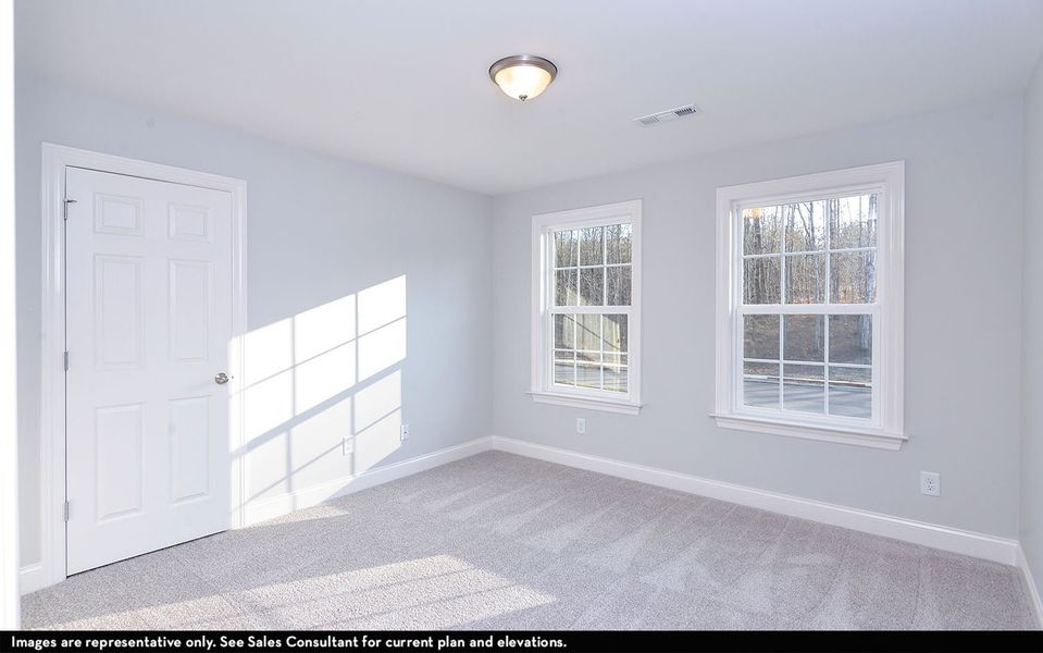Spacious, unfurnished interior of a new home in Aden Woods, Nashville (Image 20).